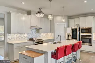 100 Grayhawk Way S, Mechanicsburg, PA 17050 - Photo 6
