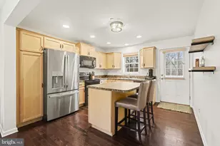 247 Aldenwood Dr, Carlisle, PA 17015 - Photo 8