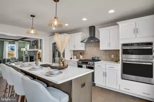 530 Coral Bells Dr, Mechanicsburg, PA 17055 - Photo 4