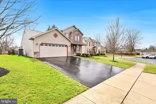 107 Hilltop Ct, Camp Hill, PA 17011 - Photo 6
