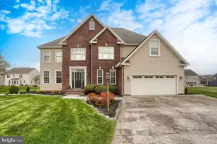 10 Spring View Ct, Mechanicsburg, PA 17050 - Photo 2