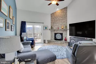 104 Crest View, Carlisle, PA 17013 - Photo 8