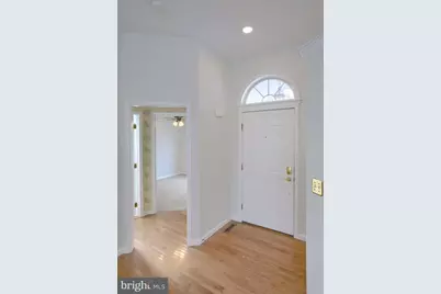 8 Longwood Drive, Mechanicsburg, PA 17050 - Photo 2