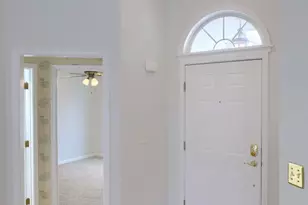 8 Longwood Dr, Mechanicsburg, PA 17050 - Photo 2