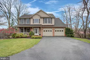 312 Chestnut Cir, Shippensburg, PA 17257 - Photo 2