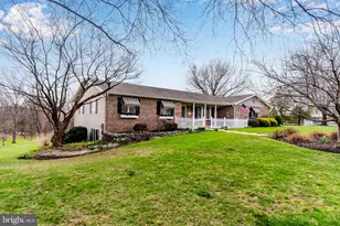 1026 Pima Cir, Mechanicsburg, PA 17055 - Photo 2