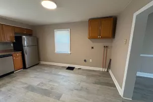 225 W Locust St, Mechanicsburg, PA 17055 - Photo 6