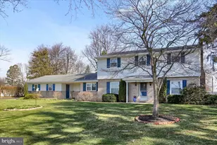 1527 Fisher Rd, Mechanicsburg, PA 17055 - Photo 1