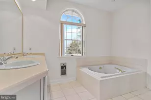 504 Bridgeview Dr, Lemoyne, PA 17043 - Photo 30