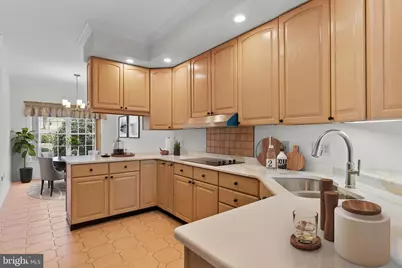 504 Bridgeview Drive, Lemoyne, PA 17043 - Photo 10