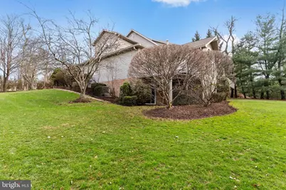 504 Bridgeview Drive, Lemoyne, PA 17043 - Photo 4