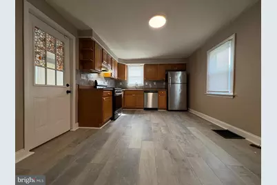 225 W Locust Street, Mechanicsburg, PA 17055 - Photo 4