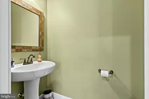 798 Aurora Dr, Mechanicsburg, PA 17055 - Photo 16