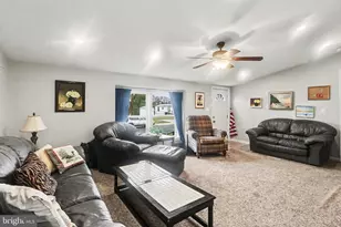 11 Heather Dr, Carlisle, PA 17013 - Photo 4