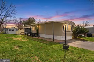 44 Aspen Ln, Carlisle, PA 17015 - Photo 2