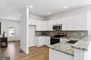 655 Brittany Dr, Mechanicsburg, PA 17055 - Photo 8