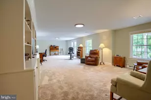 37 Old Coach Ln, Carlisle, PA 17013 - Photo 32