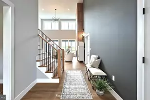 2229 S Autumn Chase Dr, Mechanicsburg, PA 17055 - Photo 2