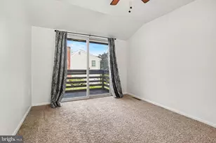 811 Wellington Dr, Carlisle, PA 17013 - Photo 18