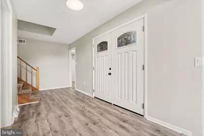 811 Wellington Drive, Carlisle, PA 17013 - Photo 2