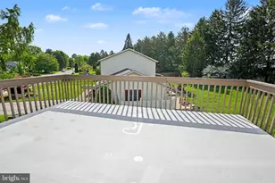 811 Wellington Dr, Carlisle, PA 17013 - Photo 32