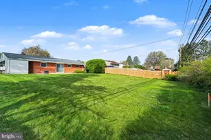 1131 Apple Dr, Mechanicsburg, PA 17055 - Photo 36