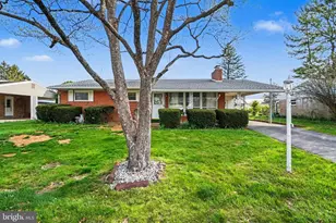 1131 Apple Dr, Mechanicsburg, PA 17055 - Photo 30