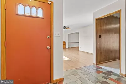 813 Nesbit Drive, Carlisle, PA 17013 - Photo 4