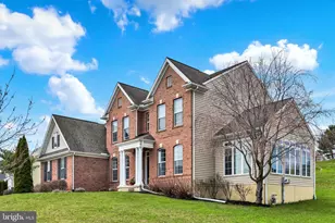 12 Bella Vista Dr, Mechanicsburg, PA 17050 - Photo 2