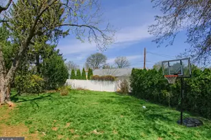 12 Center Dr, Camp Hill, PA 17011 - Photo 18