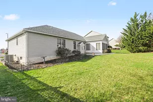 33 Blue Spruce Dr, Enola, PA 17025 - Photo 8