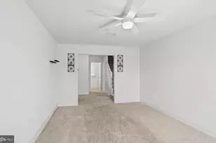 10 Lenox Ct, Mechanicsburg, PA 17050 - Photo 4