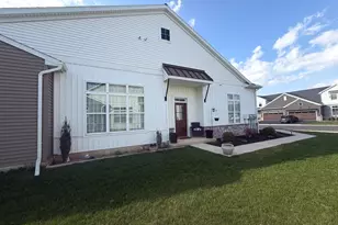 797 Aurora Dr, Mechanicsburg, PA 17055 - Photo 2