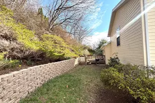 6104 Locust Ln, Mechanicsburg, PA 17050 - Photo 4