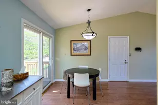 6104 Locust Ln, Mechanicsburg, PA 17050 - Photo 10