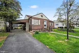 1309 Kingsley Rd, Camp Hill, PA 17011 - Photo 2