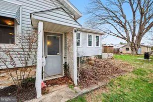 121 E Portland St, Mechanicsburg, PA 17055 - Photo 22