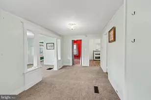 121 E Portland St, Mechanicsburg, PA 17055 - Photo 10