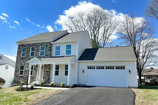 144 Cricket Ln, Camp Hill, PA 17011 - Photo 2