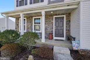 7 Waverly Ln, Carlisle, PA 17015 - Photo 2