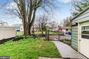 229 W Simpson St, Mechanicsburg, PA 17055 - Photo 28