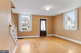 229 W Simpson St, Mechanicsburg, PA 17055 - Photo 4