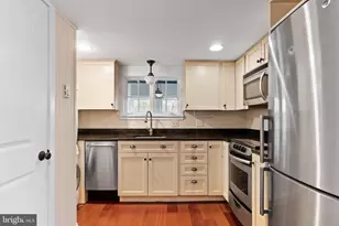 229 W Simpson St, Mechanicsburg, PA 17055 - Photo 12