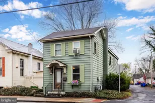 229 W Simpson St, Mechanicsburg, PA 17055 - Photo 2