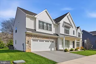 203 Wright Dr, Mechanicsburg, PA 17055 - Photo 2