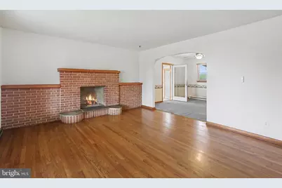 205 N Middlesex Road, Carlisle, PA 17013 - Photo 4