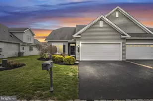 307 Valor Dr, Mechanicsburg, PA 17050 - Photo 2