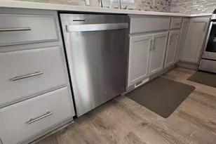 4475 Wild Orchid Ln, Enola, PA 17025 - Photo 8