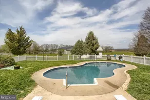 1130 W Trindle Rd, Mechanicsburg, PA 17050 - Photo 40