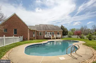 1130 W Trindle Rd, Mechanicsburg, PA 17050 - Photo 42